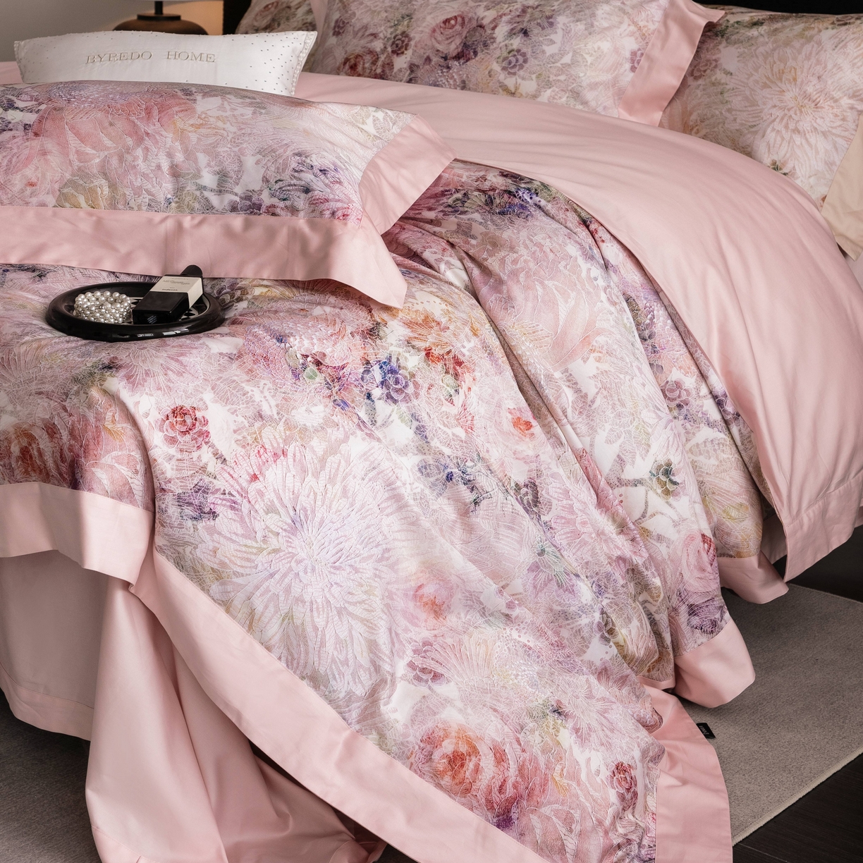 91家纺网 家纺一手货源 找家纺 （总）馨蕊家居 2026新款100S澳棉全棉纯棉数码印花四件套-朵涵