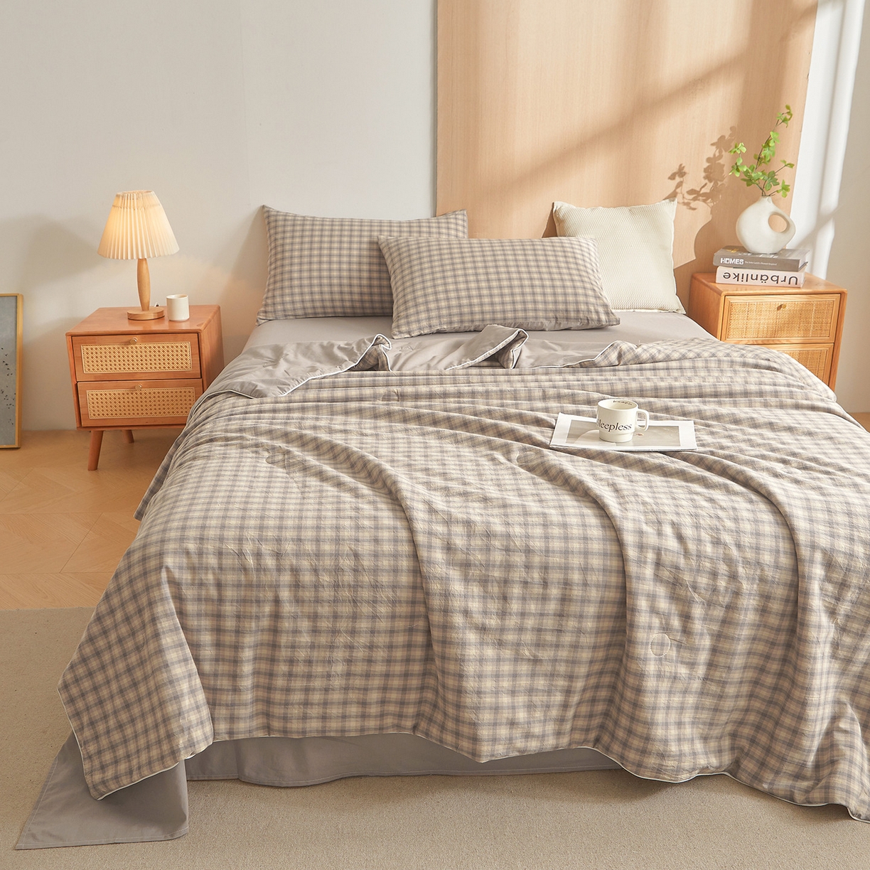 91家纺网 家纺一手货源 找家纺 典冠 2025新款A类全棉色织水洗棉夏被夏凉被 焕花灰