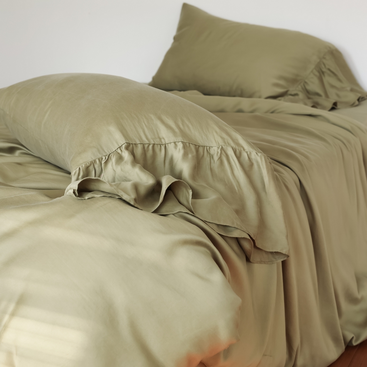 91家纺网 家纺一手货源 找家纺 初拾 2026新款60支水洗兰精天丝”慵懒风“四件套-美人鱼 美人鱼-茉香奶绿