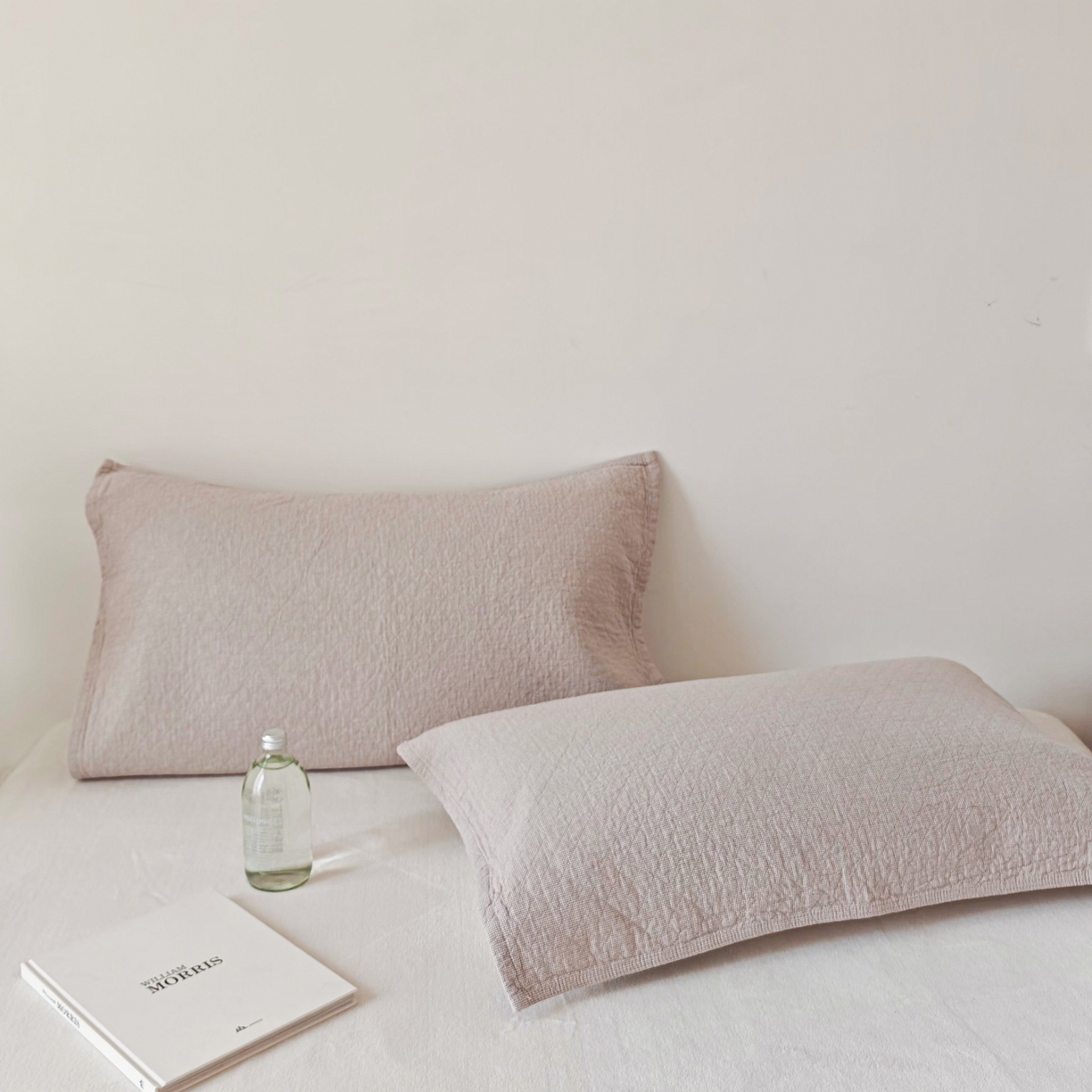 91家纺网 家纺一手货源 找家纺 沐瑟家纺 2026新款无印风格子款枕巾 米格-浅咖