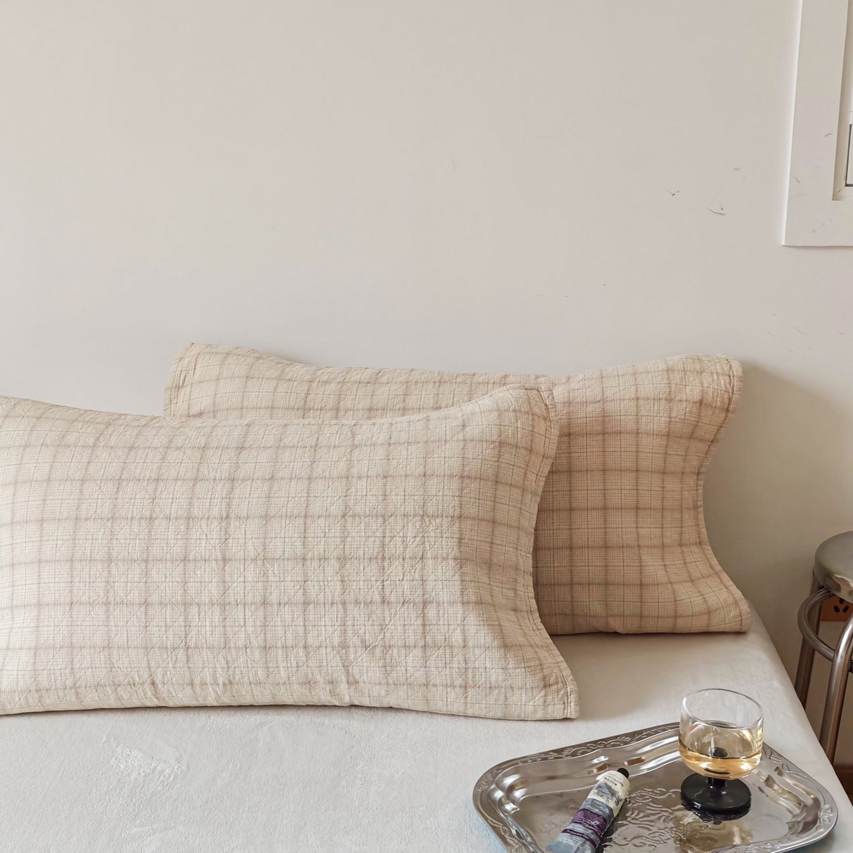 91家纺网 家纺一手货源 找家纺 沐瑟家纺 2026新款无印风格子款枕巾 芸柚-米白