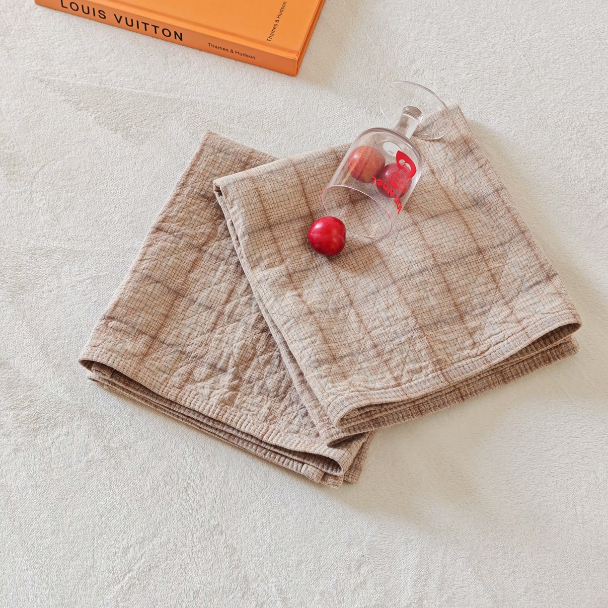 91家纺网 家纺一手货源 找家纺 沐瑟家纺 2026新款无印风格子款枕巾 芸柚-浅咖