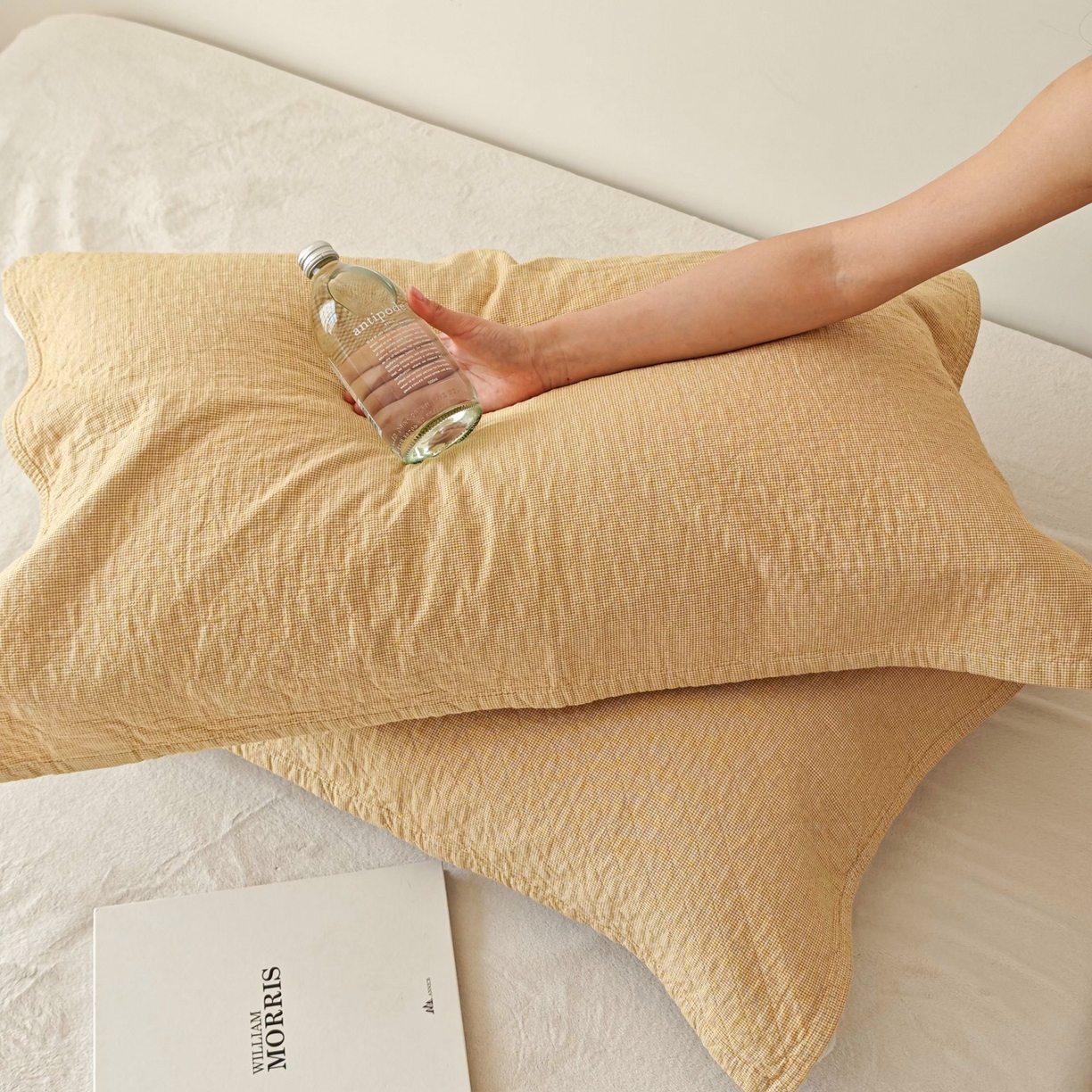 91家纺网 家纺一手货源 找家纺 沐瑟家纺 2026新款无印风格子款枕巾 米格-黄色