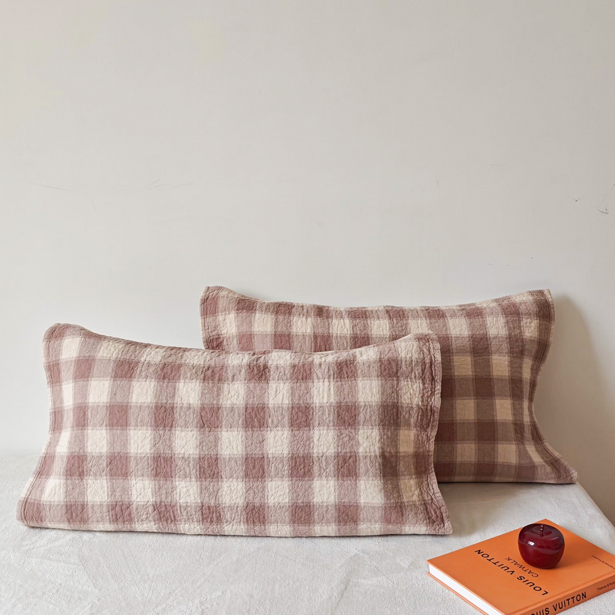 91家纺网 家纺一手货源 找家纺 沐瑟家纺 2026新款无印风格子款枕巾 华夫生活-浅咖