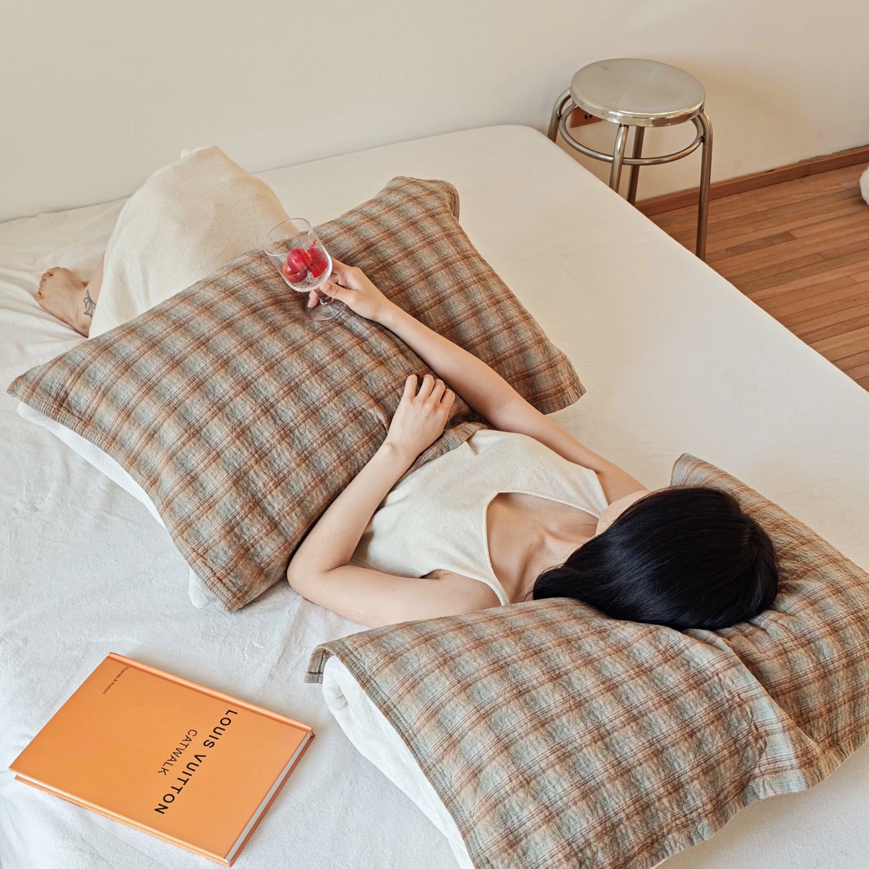 91家纺网 家纺一手货源 找家纺 沐瑟家纺 2026新款无印风格子款枕巾 芸柚-卡其