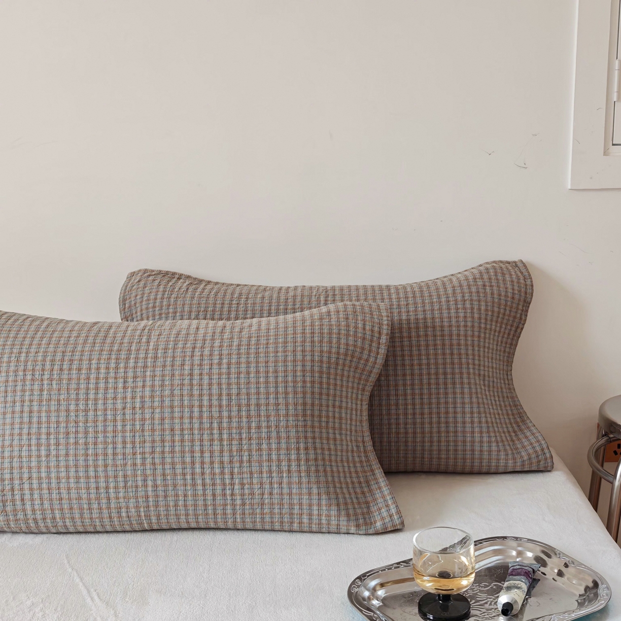 91家纺网 家纺一手货源 找家纺 沐瑟家纺 2026新款无印风格子款枕巾 芸榕-灰绿