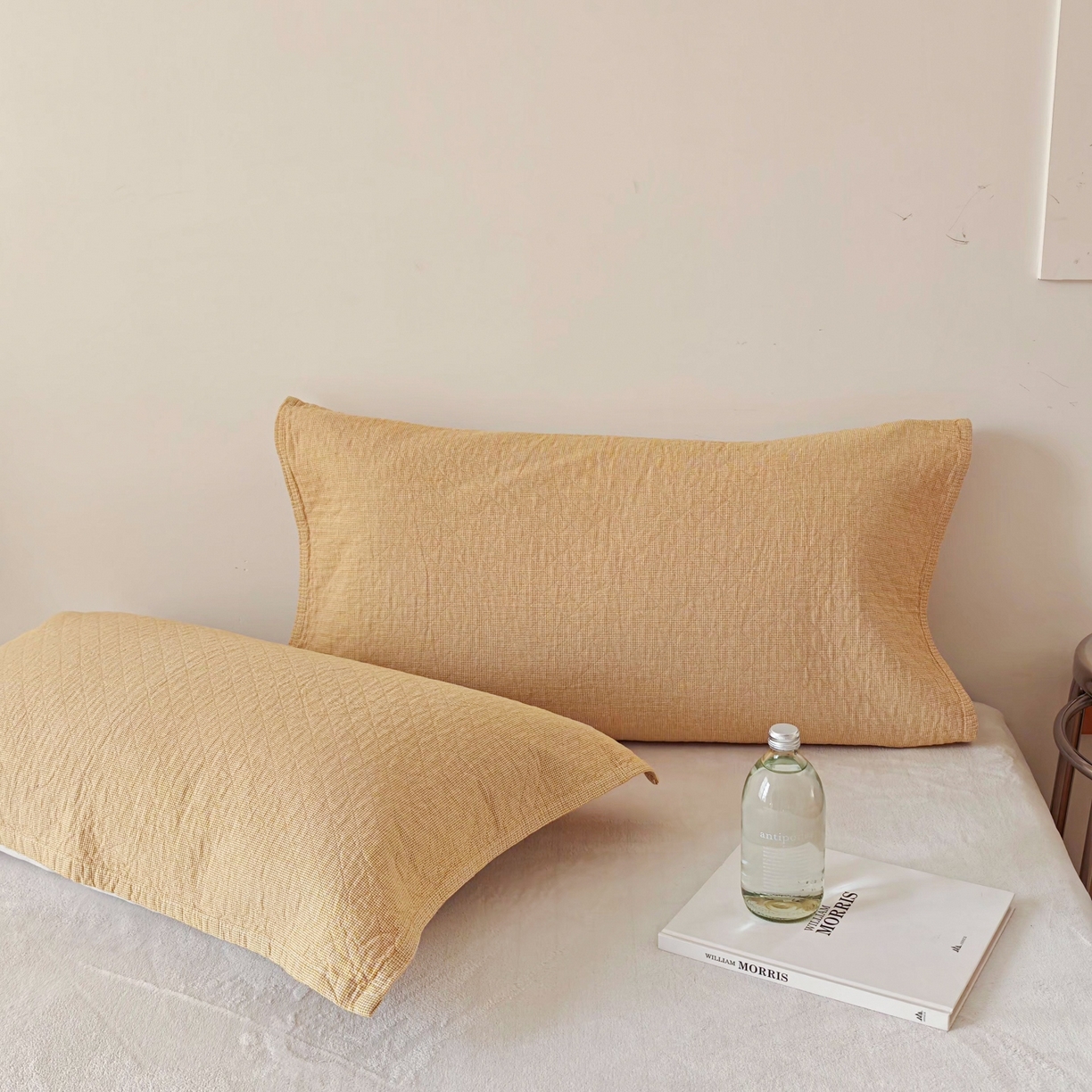 91家纺网 家纺一手货源 找家纺 沐瑟家纺 2026新款无印风格子款枕巾 米格-黄色