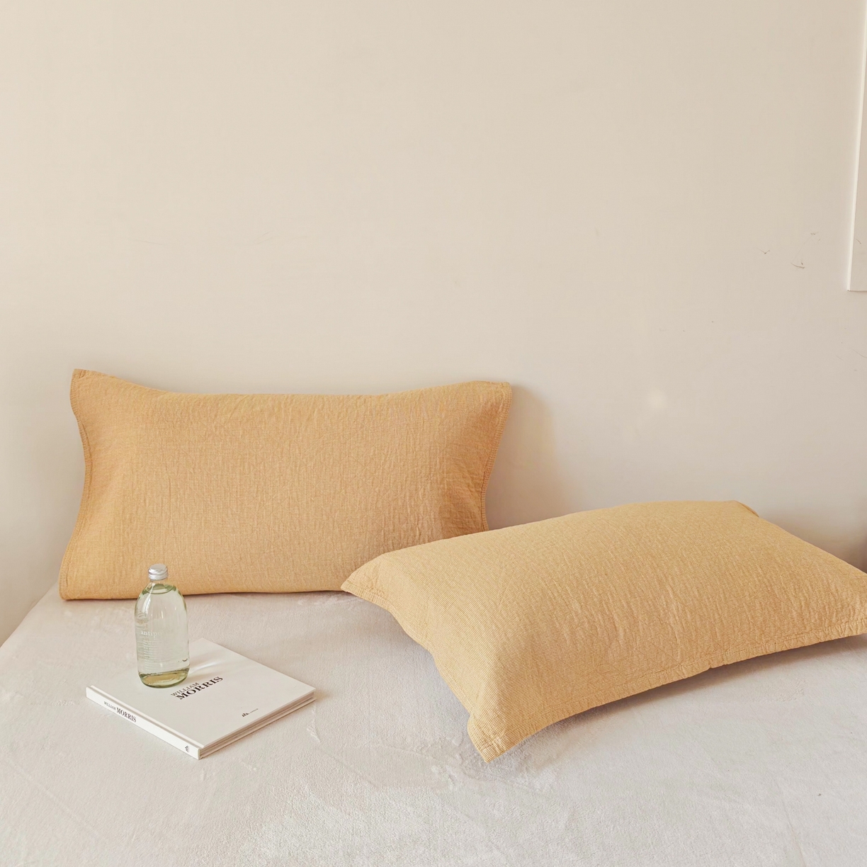 91家纺网 家纺一手货源 找家纺 沐瑟家纺 2026新款无印风格子款枕巾 米格-黄色