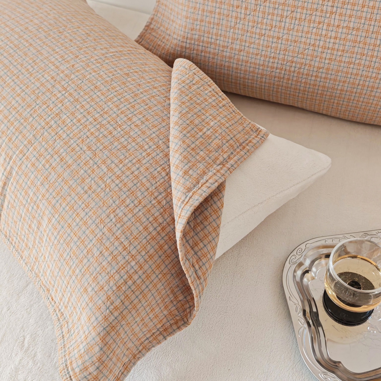 91家纺网 家纺一手货源 找家纺 沐瑟家纺 2026新款无印风格子款枕巾 芸榕-卡其