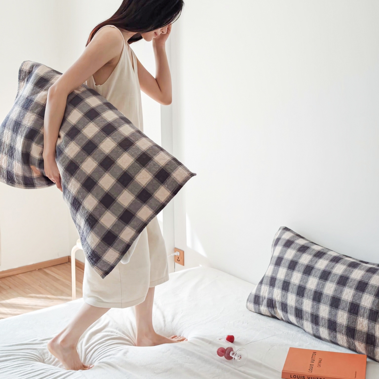 91家纺网 家纺一手货源 找家纺 沐瑟家纺 2026新款无印风格子款枕巾 华夫生活-深灰