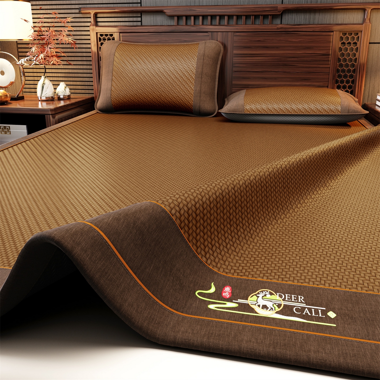 91家纺网 家纺一手货源 找家纺 绒艺席业 2026新款PE藤凉席-绣花款 鹿鸣-淡雅咖