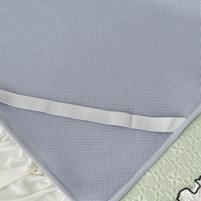 91家纺网 家纺一手货源 找家纺 小牛席业 2026新款浪漫花语冷感豆席床裙凉席席子系列 浪漫花语冷感豆豆席床裙-绿色