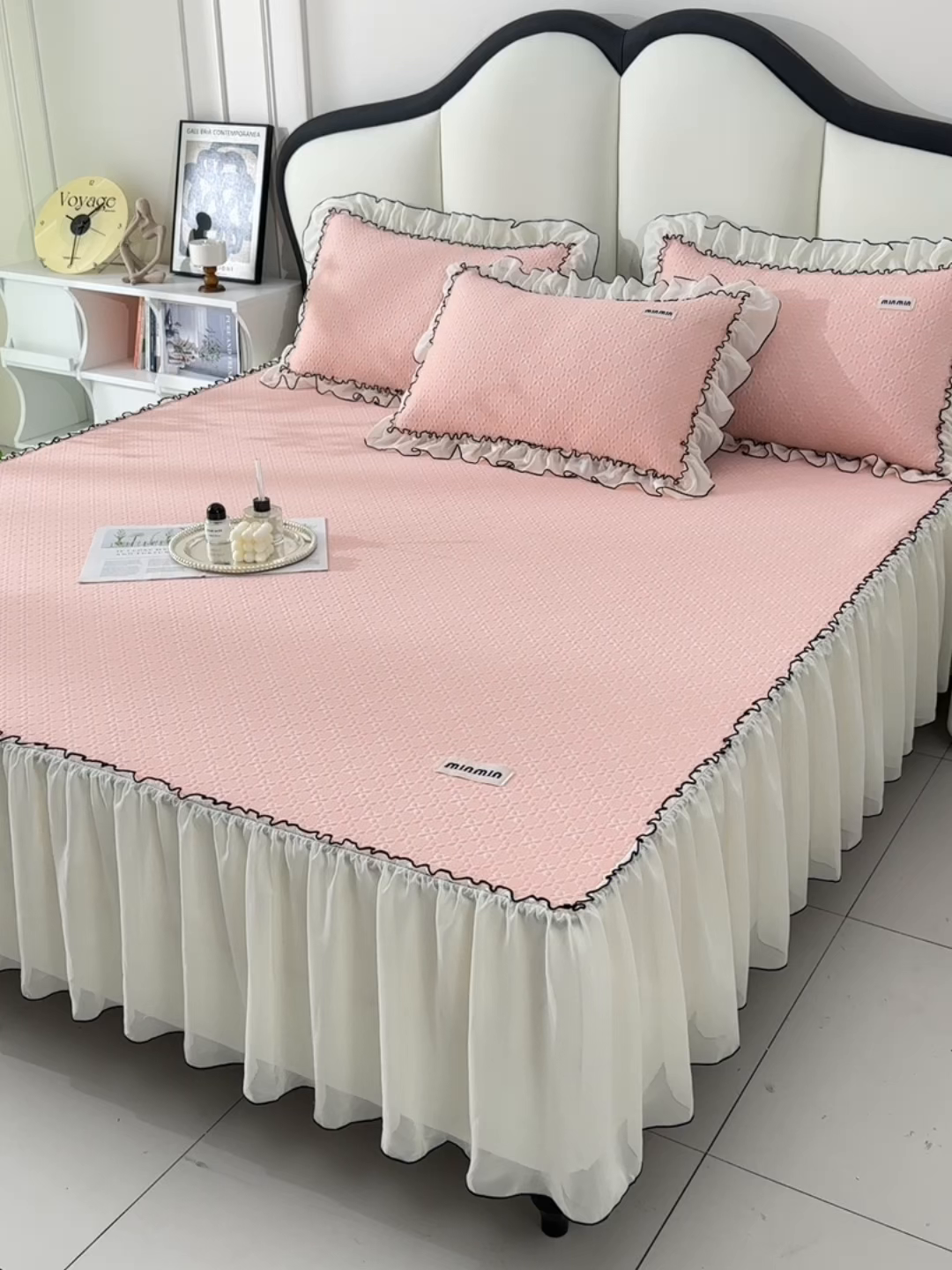 91家纺网 家纺一手货源 找家纺 小牛席业 2026新款浪漫花语冷感豆席床裙凉席席子系列 浪漫花语-浪漫花语冷感豆豆席床裙-粉玉