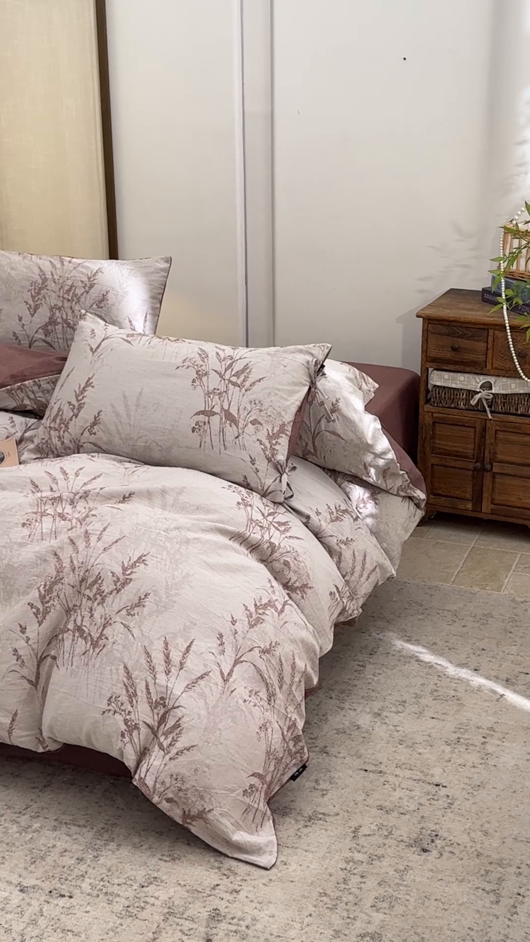 91家纺网 家纺一手货源 找家纺 凌云家纺 2026新款高端春夏提花棉麻四件套-穗穗如意系列 穗穗如意-酱红