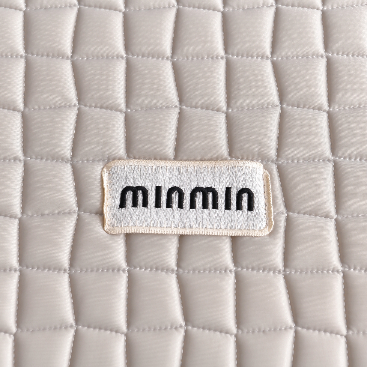 91家纺网 家纺一手货源 找家纺 小牛席业 2026新款凉感小冰块乳胶席床裙款凉席席子系列 凉感小冰块乳胶席床裙款-烟灰