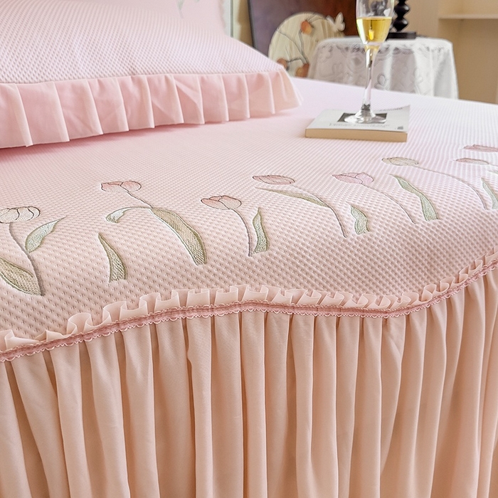 91家纺网 家纺一手货源 找家纺 （总）金绣美居 2026春夏新款中分子绣花款弯边复合凉席三件套夏凉被空调被 -洛可可