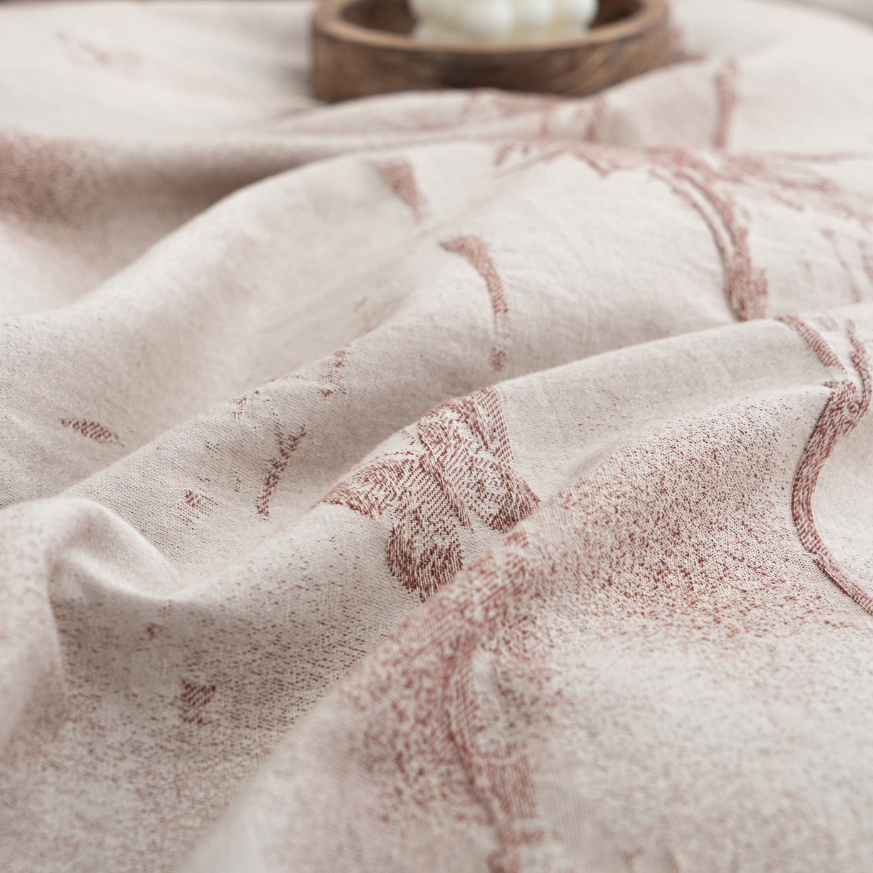 91家纺网 家纺一手货源 找家纺 凌云家纺 2026新款高端春夏提花棉麻四件套-步步高升系列 步步高升-酱红