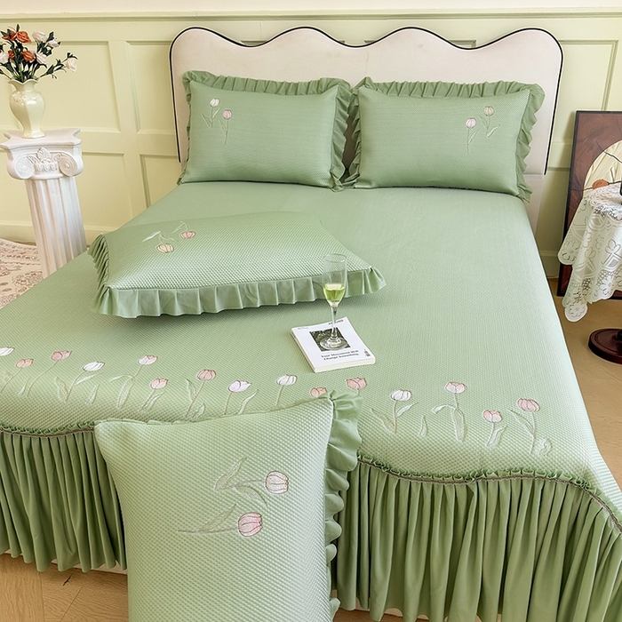 91家纺网 家纺一手货源 找家纺 金绣美居 2026春夏新款中分子绣花款弯边复合凉感席三件套夏凉被空调被 -洛可可 洛可可-绿色