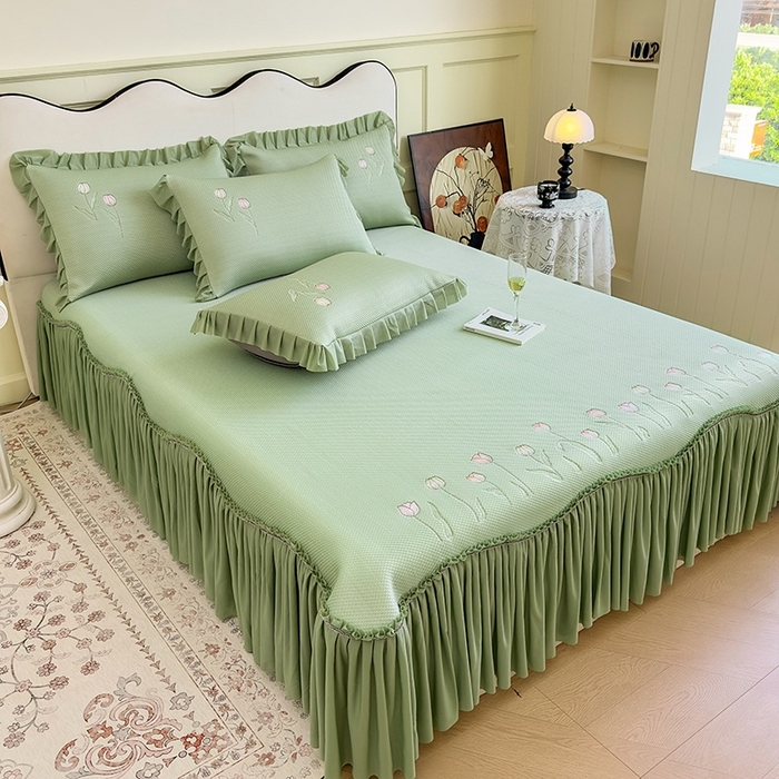 91家纺网 家纺一手货源 找家纺 金绣美居 2026春夏新款中分子绣花款弯边复合凉感席三件套夏凉被空调被 -洛可可 洛可可-绿色