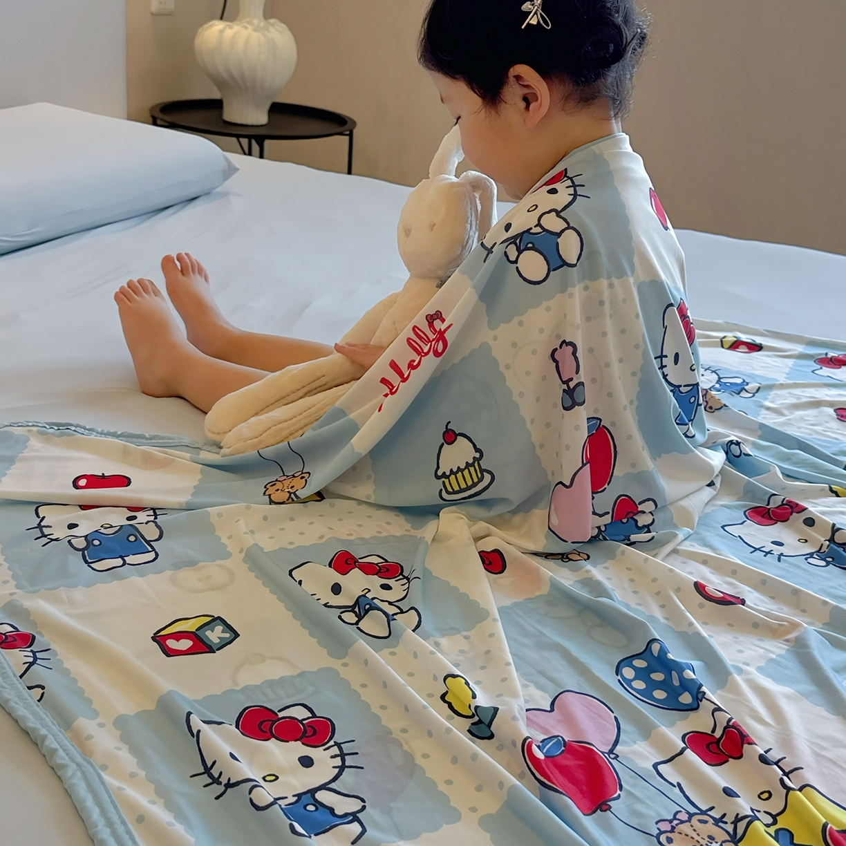 91家纺网 家纺一手货源 找家纺 兜米家居 2026新款A类母婴级三丽鸥凉感毯 KT猫