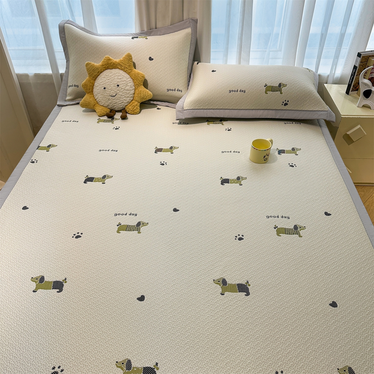 91家纺网 家纺一手货源 找家纺 （总）居易简 2026新款卡通实拍小红书爆款凉豆豆凉席100%PE 乙纶凉感可水洗床席席子-床席款