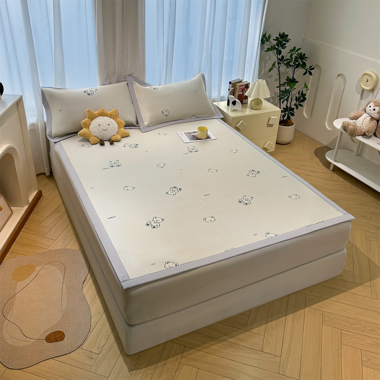 91家纺网 家纺一手货源 找家纺 居易简 2026新款卡通实拍小红书爆款凉豆豆凉席100%PE 乙纶凉感可水洗床席席子-床席款 蓝蓝小熊