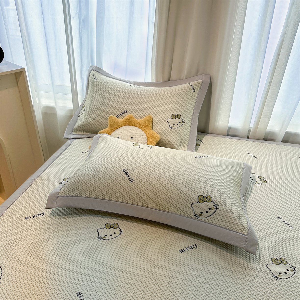 91家纺网 家纺一手货源 找家纺 居易简 2026新款卡通实拍小红书爆款凉豆豆凉席100%PE 乙纶凉感可水洗床席席子-床席款 梦境KT