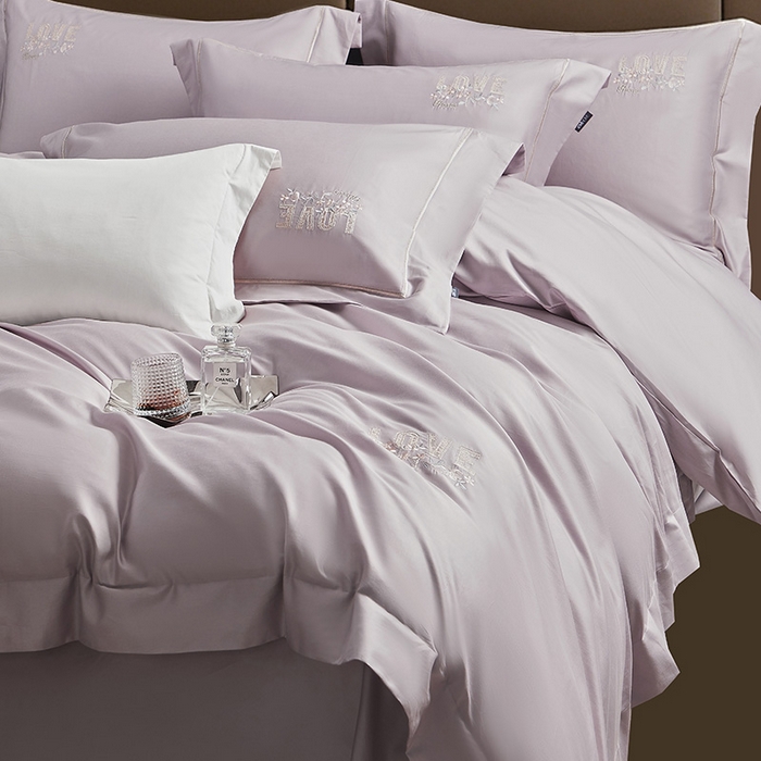 91家纺网 家纺一手货源 找家纺 诗黛尔 2026春夏新款60S长绒棉刺绣雅姿系列四件套 雅姿-丁香紫