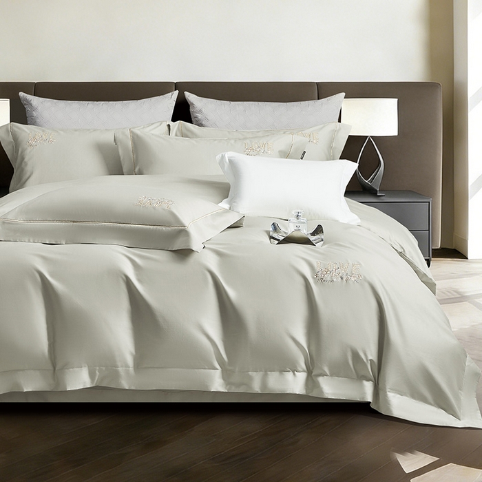 91家纺网 家纺一手货源 找家纺 诗黛尔 2026春夏新款60S长绒棉刺绣雅姿系列四件套 雅姿-豆绿