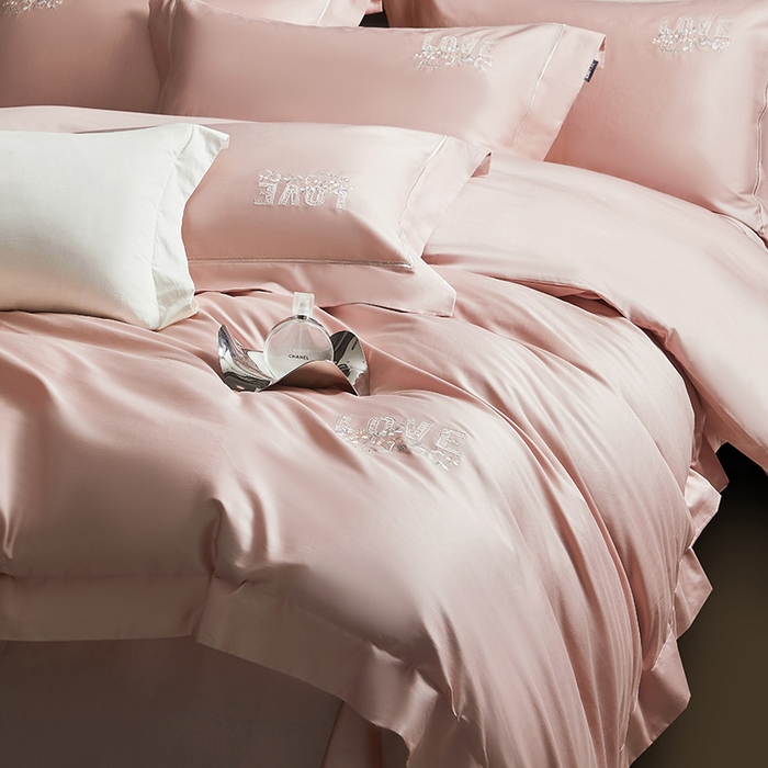 91家纺网 家纺一手货源 找家纺 诗黛尔 2026春夏新款60S长绒棉刺绣雅姿系列四件套 雅姿-粉豆沙