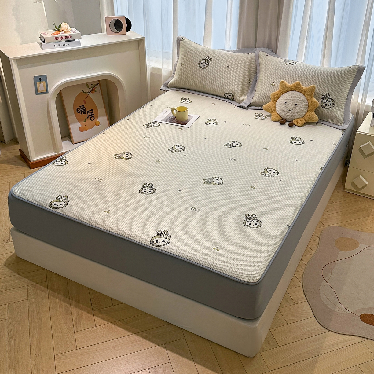 91家纺网 家纺一手货源 找家纺 居易简2026新款卡通实拍小红书爆款凉豆豆凉席100%PE 乙纶凉感可水洗床席席子-床笠款 可爱布布