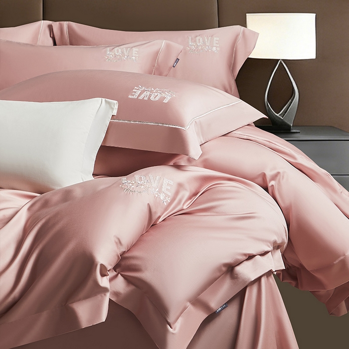 91家纺网 家纺一手货源 找家纺 诗黛尔 2026春夏新款60S长绒棉刺绣雅姿系列四件套 雅姿-红豆沙