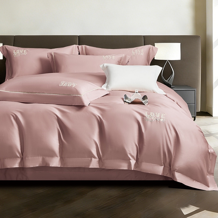 91家纺网 家纺一手货源 找家纺 诗黛尔 2026春夏新款60S长绒棉刺绣雅姿系列四件套 雅姿-红豆沙