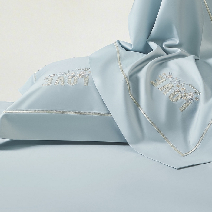 91家纺网 家纺一手货源 找家纺 诗黛尔 2026春夏新款60S长绒棉刺绣雅姿系列四件套 雅姿-天蓝