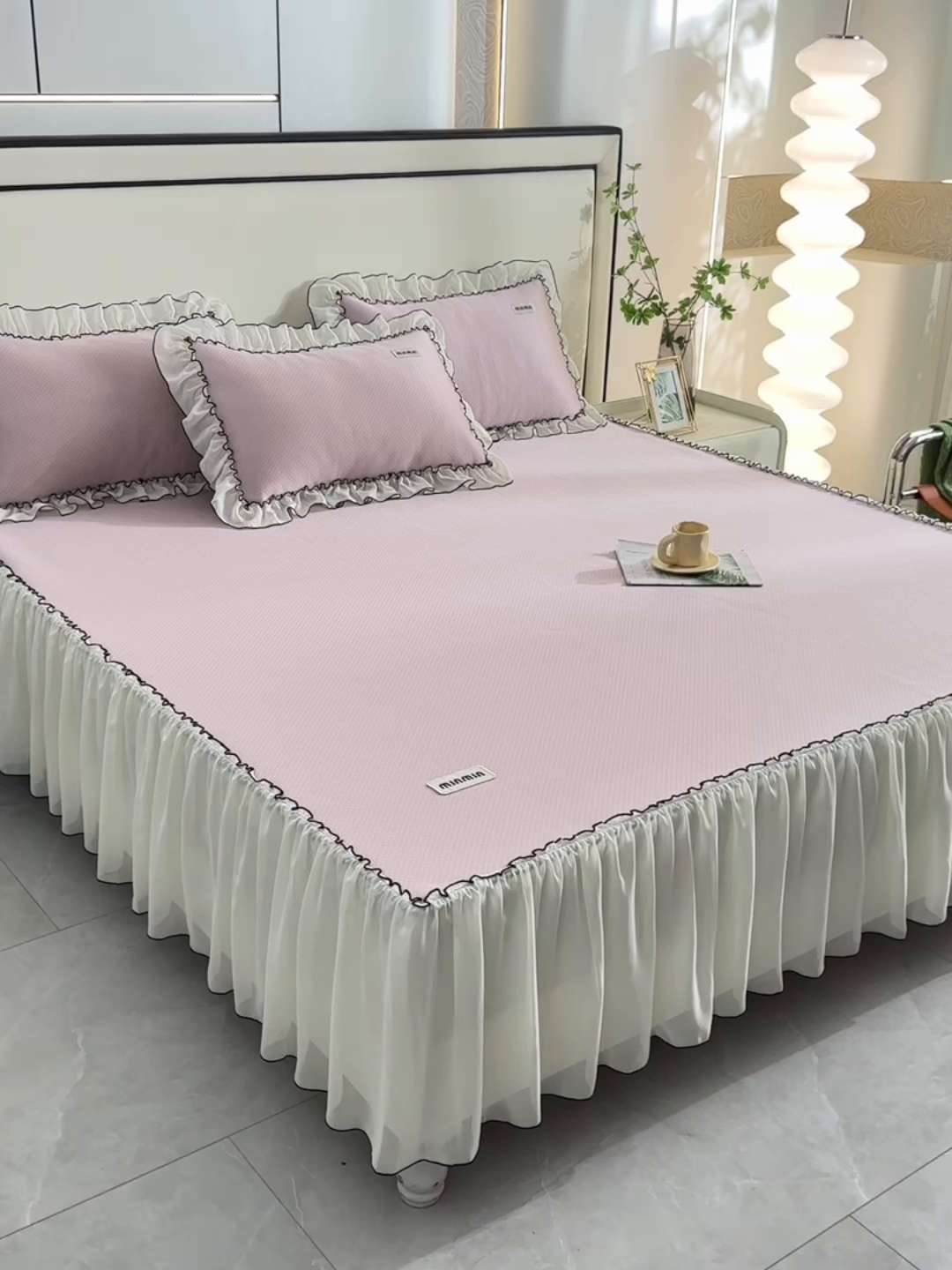 91家纺网 家纺一手货源 找家纺 小牛席业 2026新款满天星凉感冰丝席黑边床裙凉席席子系列 满天星凉感席黑边床裙款-粉色