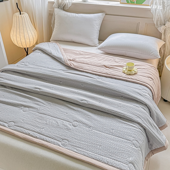 91家纺网 家纺一手货源 找家纺 好欣怡家纺 2026新款110克云柔棉被子50%新疆棉花夏被冬被被芯直播首选（含检测报告） 樱桃蝴蝶结-夏被