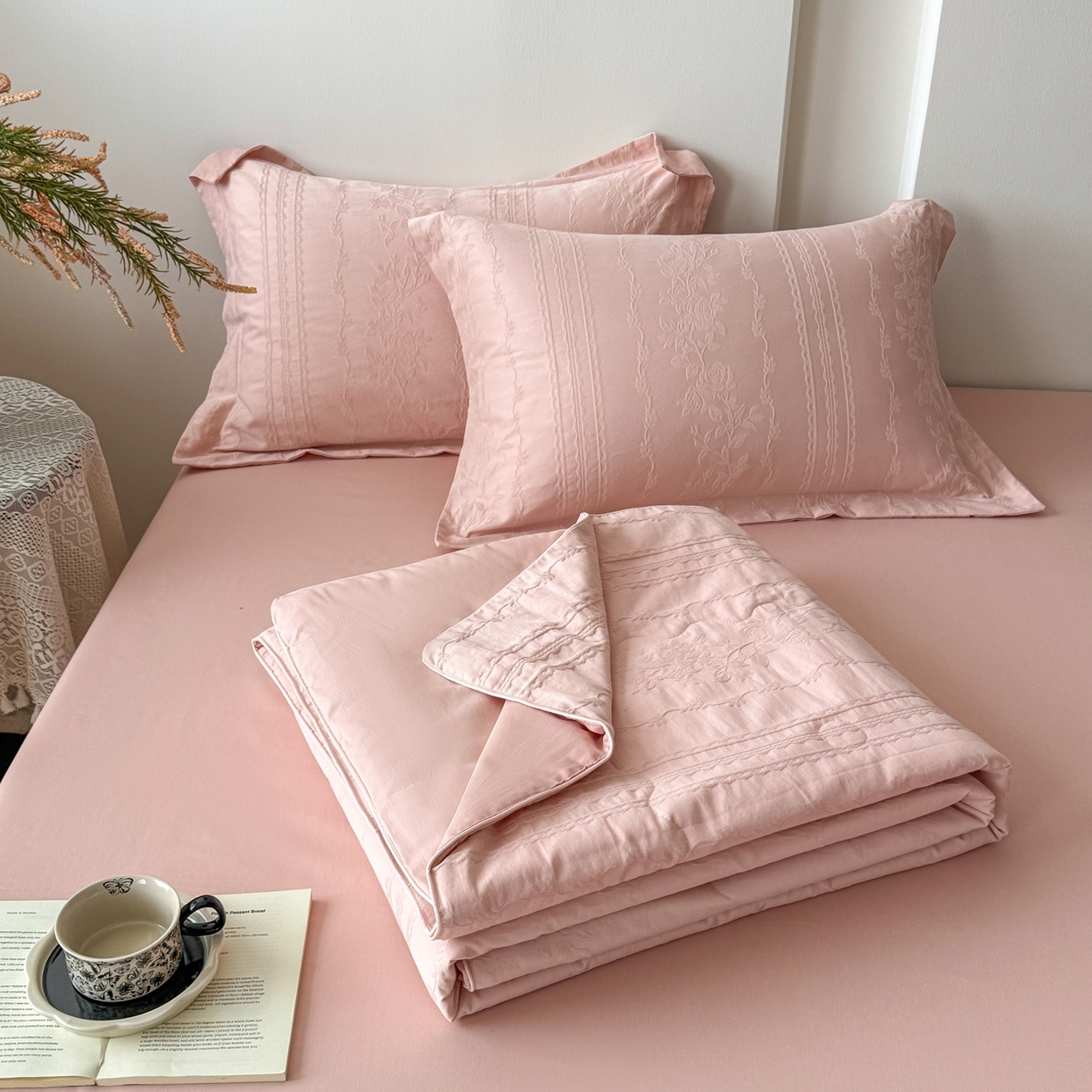 梵克保罗 2026春夏新款全棉60S长绒棉立体厚织提花单夏被枕套夏凉被空调被 花漾甜心-唯美粉