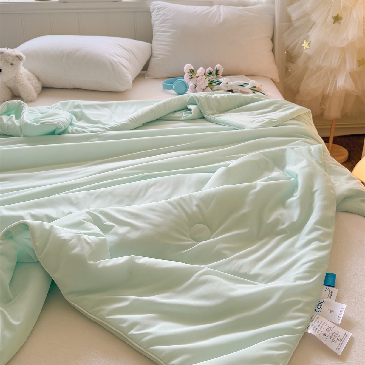 91家纺网 家纺一手货源 找家纺 名兮家居 2026春夏纯色双拼A类凉感丝夏凉被 薄荷绿