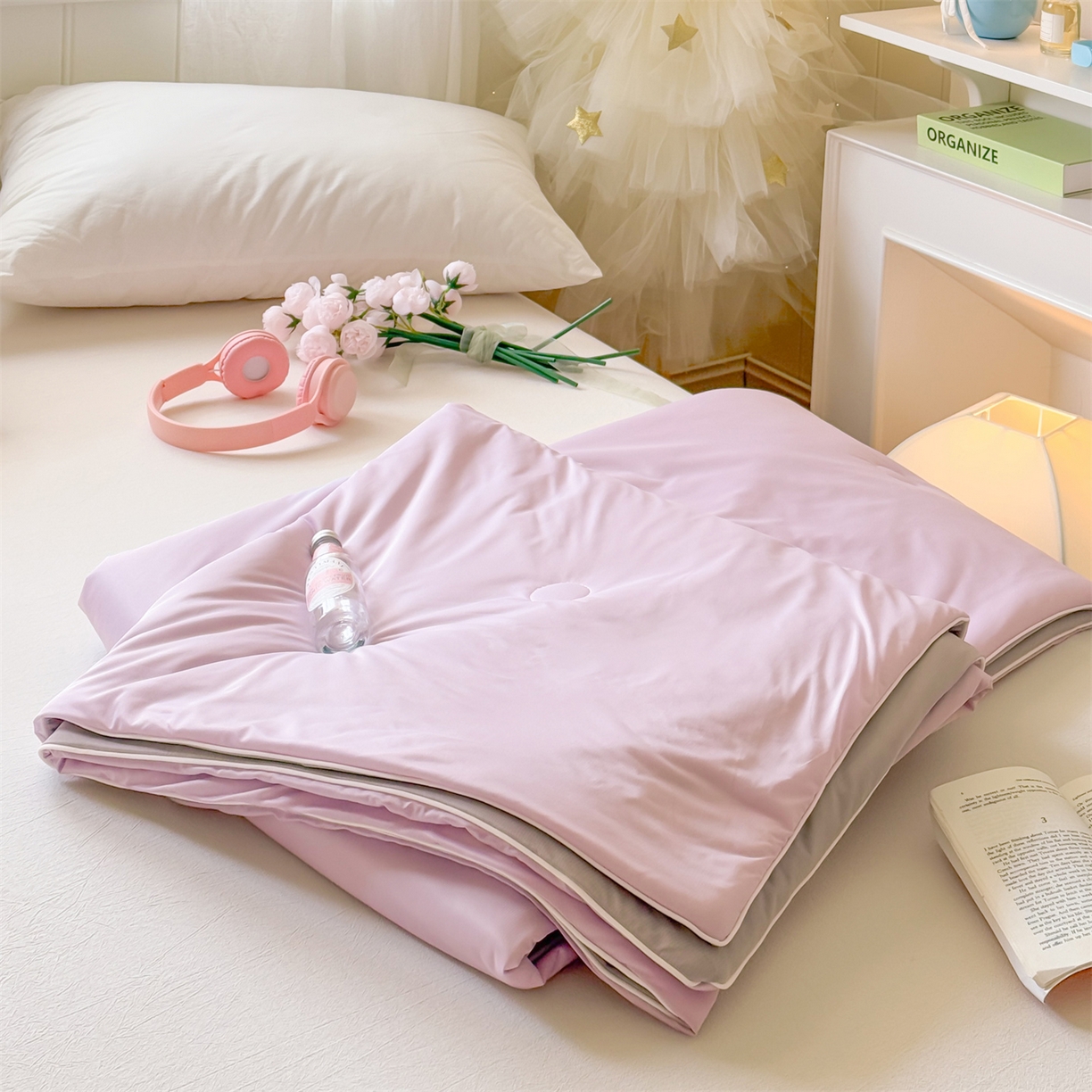 91家纺网 家纺一手货源 找家纺 名兮家居 2026春夏纯色双拼A类凉感丝夏凉被 梦幻紫-浅灰