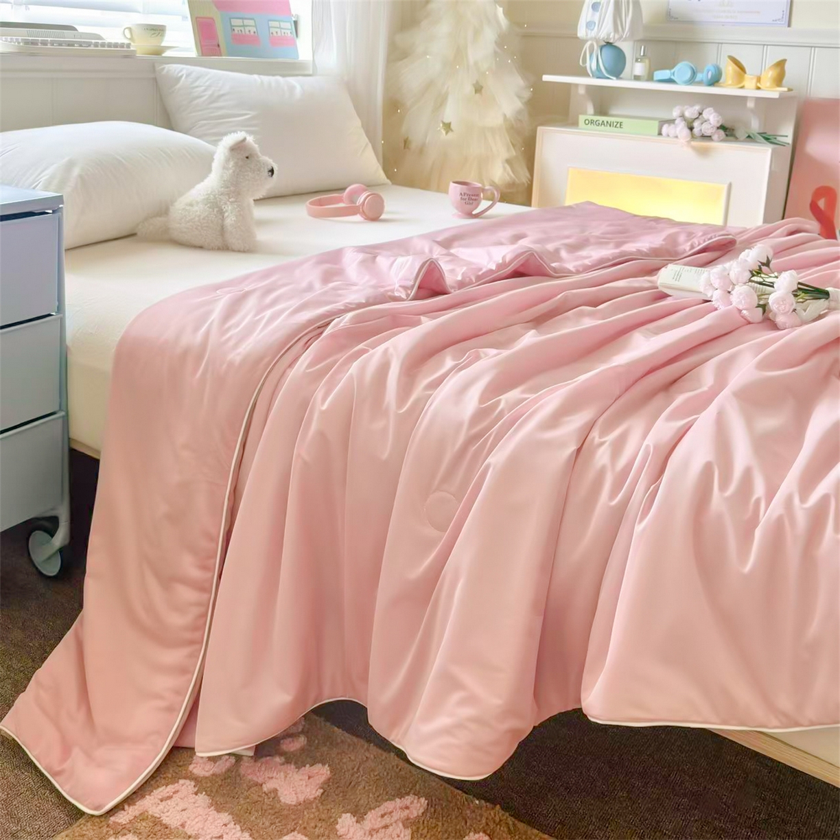 91家纺网 家纺一手货源 找家纺 名兮家居 2026春夏纯色双拼A类凉感丝夏凉被 豆沙