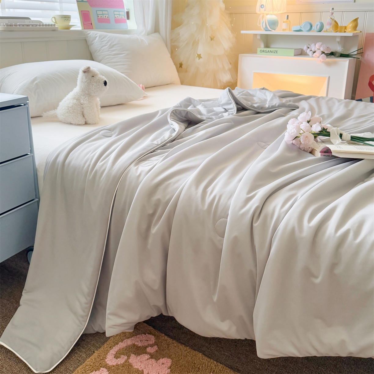 91家纺网 家纺一手货源 找家纺 名兮家居 2026春夏纯色双拼A类凉感丝夏凉被 高级灰