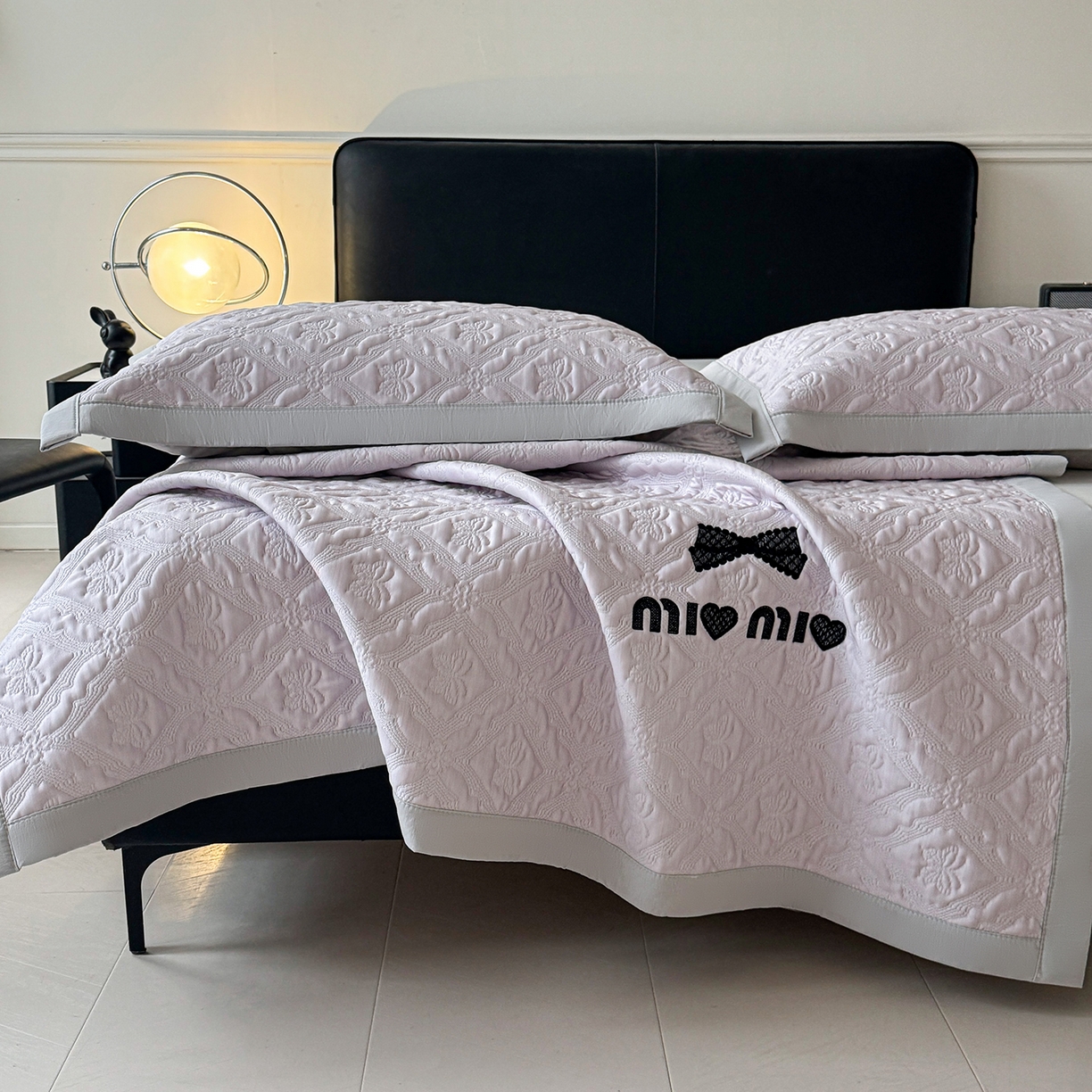 91家纺网 家纺一手货源 找家纺 （总）居易简 2026新款刺绣实拍爆款凉豆豆凉席100%PE乙伦绣花可水洗床席席子-床席款