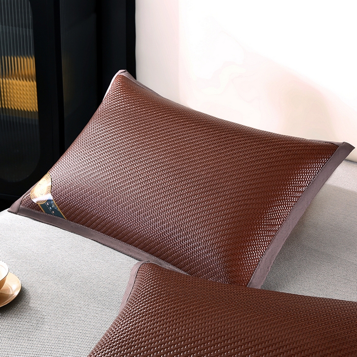 91家纺网 家纺一手货源 找家纺 小牛席业 2026新款角标-PE冷感霸王藤夏凉枕套单件枕套单品单枕套系列（压花款） 咖色(压花款)