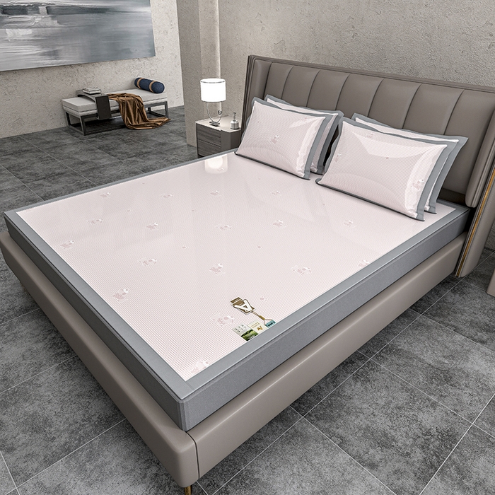 91家纺网 家纺一手货源 找家纺 小牛席业 2026新款【建模风格】双PE高凉感-腊肠狗格纹提花冰丝席平铺款凉席席子 腊肠狗格纹-粉色