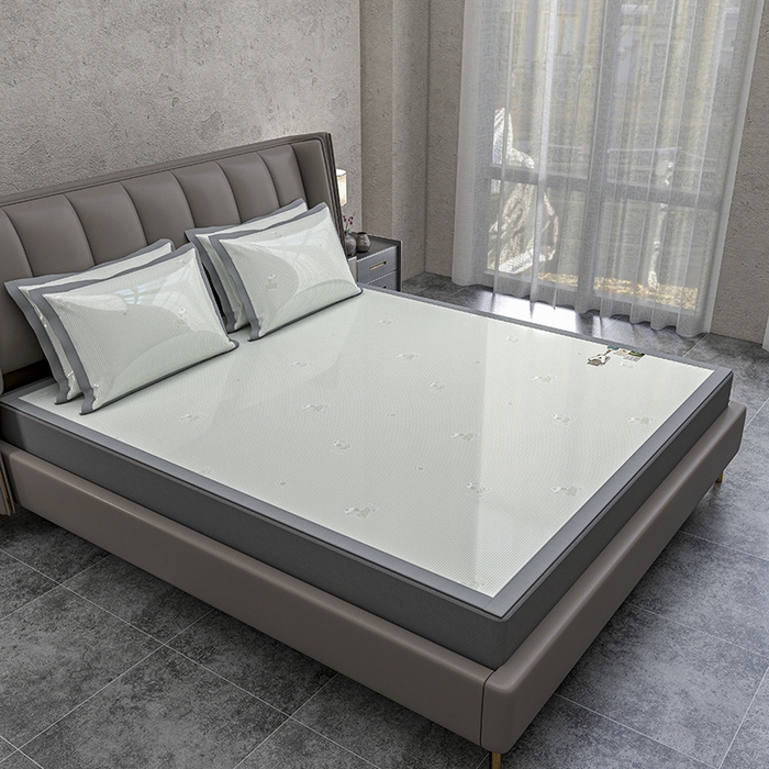 91家纺网 家纺一手货源 找家纺 小牛席业 2026新款【建模风格】双PE高凉感-腊肠狗格纹提花冰丝席平铺款凉席席子 腊肠狗格纹-抹茶