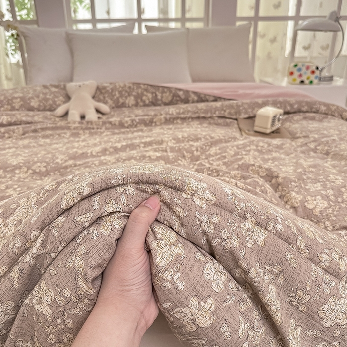 91家纺网 家纺一手货源 找家纺 好欣怡家纺 2026新款110克云柔棉被子50%新疆棉花夏被冬被被芯直播首选（含检测报告） 花漾-冬被