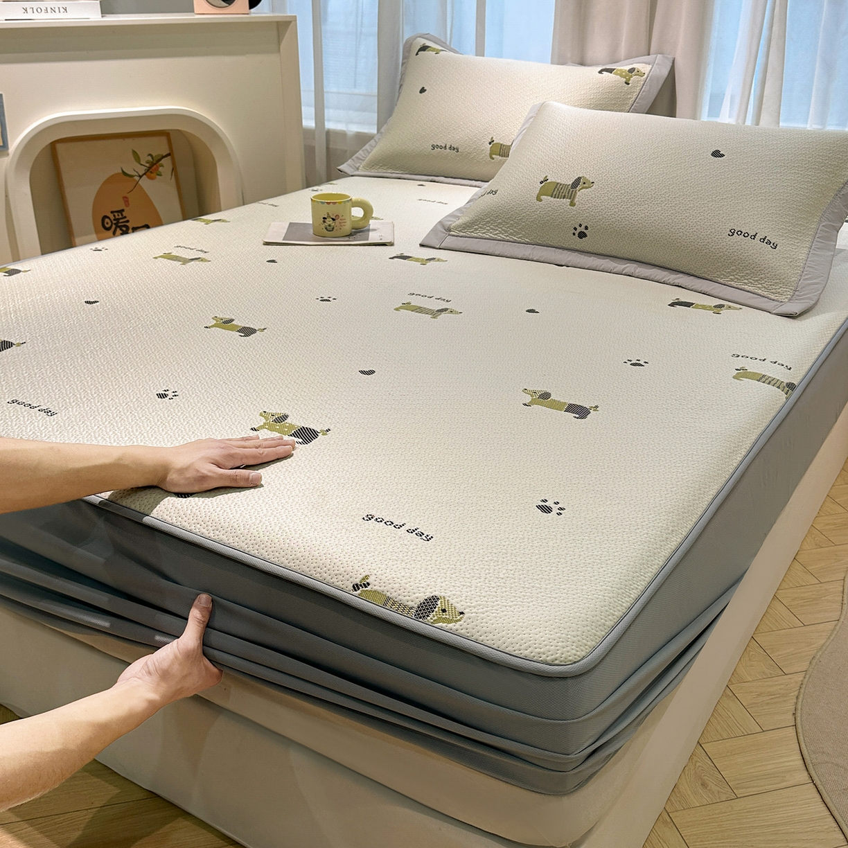 91家纺网 家纺一手货源 找家纺 （总）玉相逢 2026新款卡通实拍小红书爆款凉豆豆凉席100%PE 乙纶凉感可水洗床席席子-床笠款