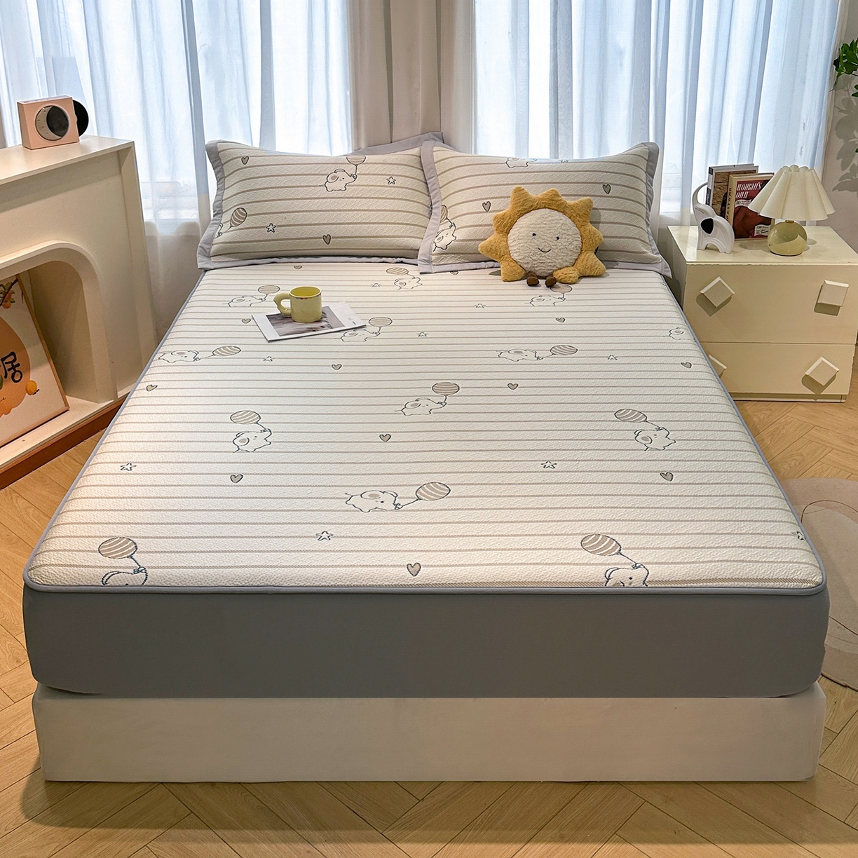 91家纺网 家纺一手货源 找家纺 玉相逢 2026新款卡通实拍小红书爆款凉豆豆凉席100%PE 乙纶凉感可水洗床席席子-床笠款 条纹小象