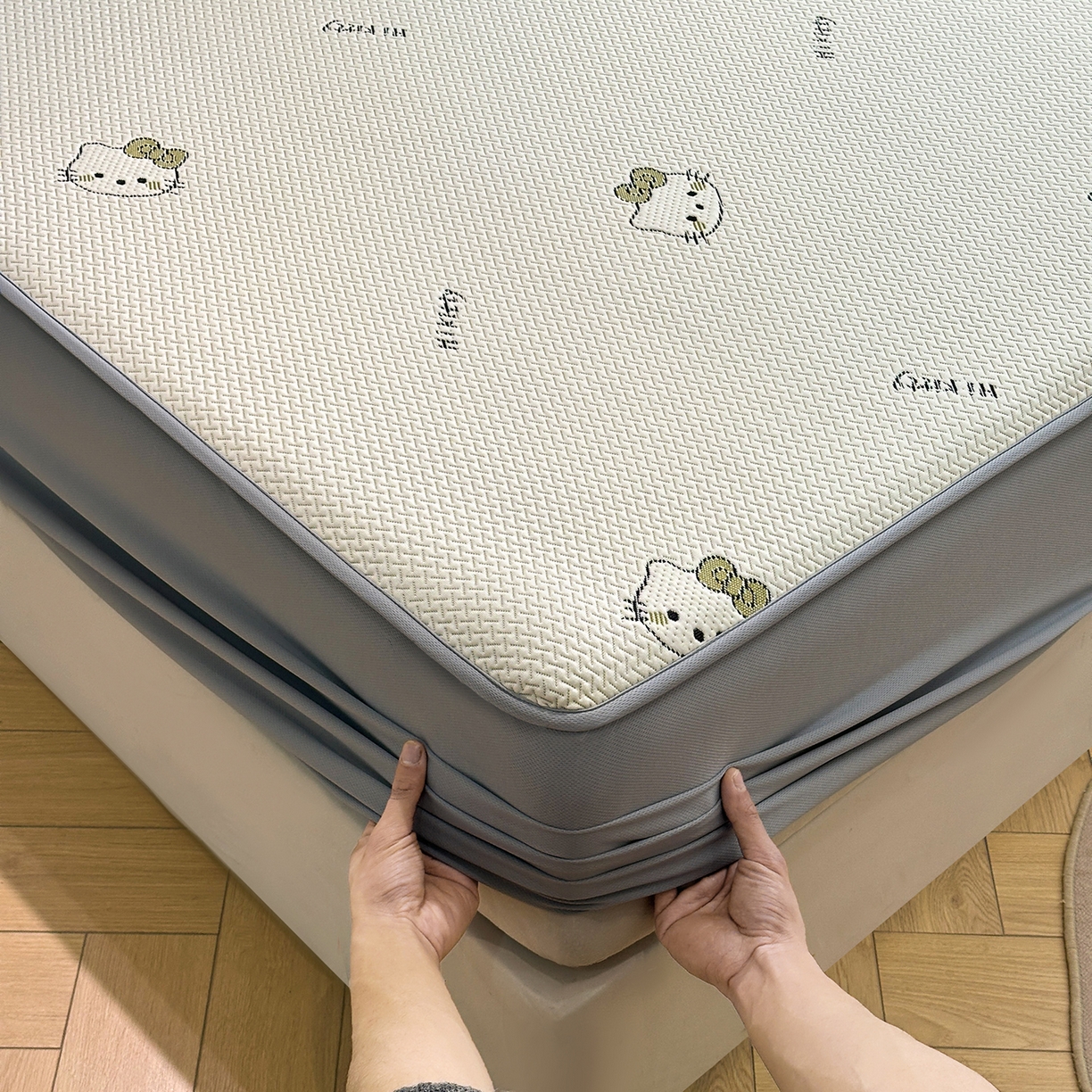 91家纺网 家纺一手货源 找家纺 玉相逢 2026新款卡通实拍小红书爆款凉豆豆凉席100%PE 乙纶凉感可水洗床席席子-床笠款 梦境KT