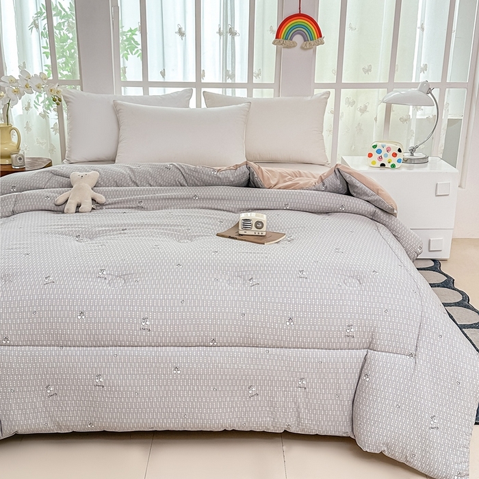 91家纺网 家纺一手货源 找家纺 好欣怡家纺 2026新款110克云柔棉被子50%新疆棉花夏被冬被被芯直播首选（含检测报告） 樱桃蝴蝶结-冬被